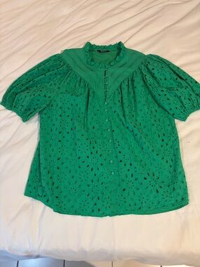 Green Eyelet Puff-Sleeve Blouse